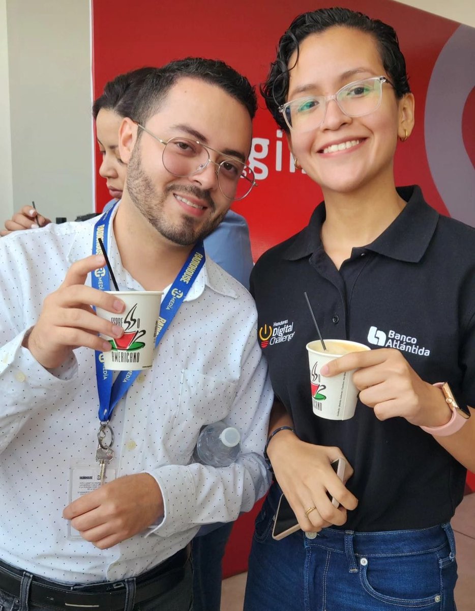 Estamos emocionados de haber sido patrocinadores del evento @thinkdigitaltoday ! Fue una excelente oportunidad para compartir nuestro conocimiento en transformación digital y aprender de otros expertos en la materia. #ThinkDigitalToday #TransformaciónDigital #Networking
