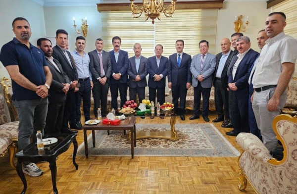 krg_iran's tweet photo. «ناظم دباغ» با هیئت صادرات و واردات و اتاق بازرگانی حکومت اقلیم کردستان دیدار کرد

https://t.co/zka5W6qtIa https://t.co/PwFIgI6NFH