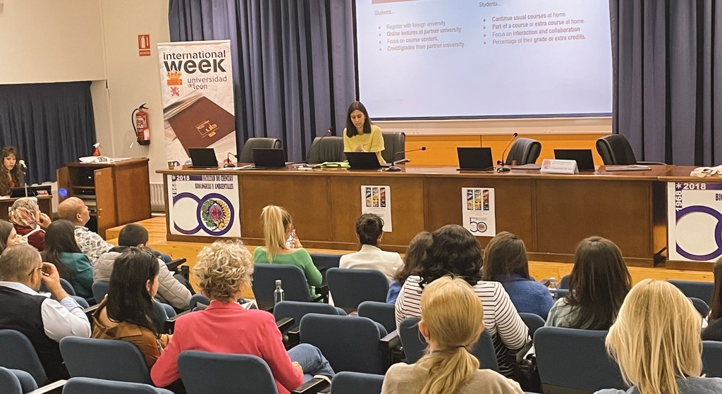 AngelaAlonsoM's tweet image. I talked about @GearUpExchange last Tuesday in our International Week @unileon Thanks for having me and giving me the opportunity to meet people across the world who are interested in #InternationalizationAtHome and #VirtualExchange