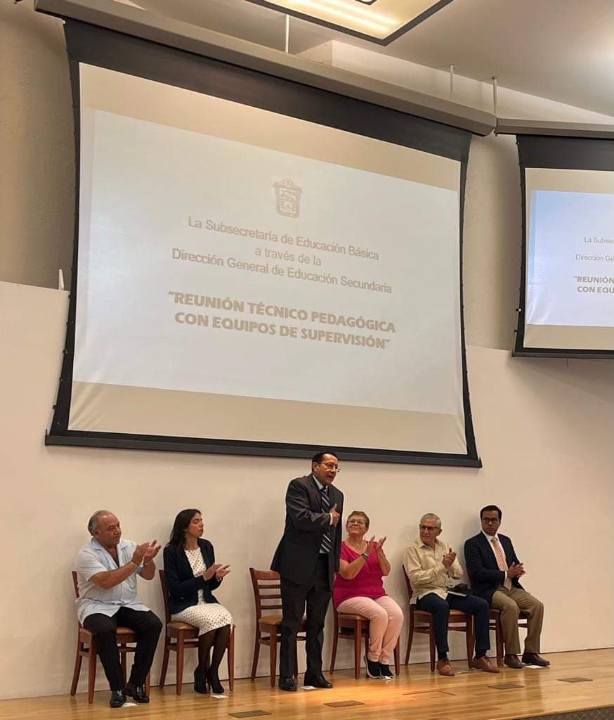 SREB JILOTEPEC (@jilotepecsreb) on Twitter photo Hoy se llevaron a cabo las “Mesas de análisis del Plan de Estudios 2022”, en el municipio de Valle de Bravo, organizada por la Subdirección Técnico Académica de Telesecundaria. Agradezco su disposición y participación. <a href="/TinocoGRogelio/">Rogelio Tinoco G</a> <a href="/ArturoH19772369/">Arturo Hernández</a> @MiguelAngelTMtz Hoy se llevaron a cabo las “Mesas de análisis del Plan de Estudios 2022”, en el municipio de Valle de Bravo, organizada por la Subdirección Técnico Académica de Telesecundaria. Agradezco su disposición y participación. <a href="/TinocoGRogelio/">Rogelio Tinoco G</a> <a href="/ArturoH19772369/">Arturo Hernández</a> @MiguelAngelTMtz