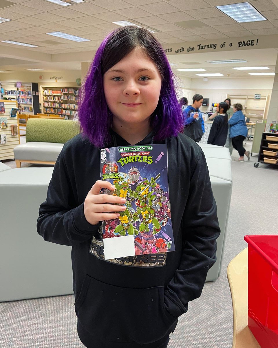 The middle school celebrated Free Comic Book Day on Monday! Students got to choose their own comic book to keep! #AmericasSchool