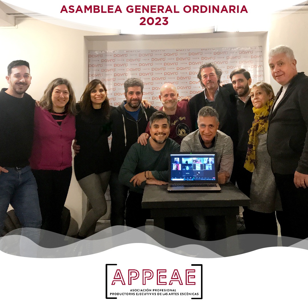 El pasado lunes 8/5 nuestra Asociación celebró su Asamblea General Ordinaria 2023 de manera presencial en nuestra sede del Teatro Payró y de modo virtual, para lxs socixs de las provincias o de Iberoamérica.  Gracias a todxs por la participación.