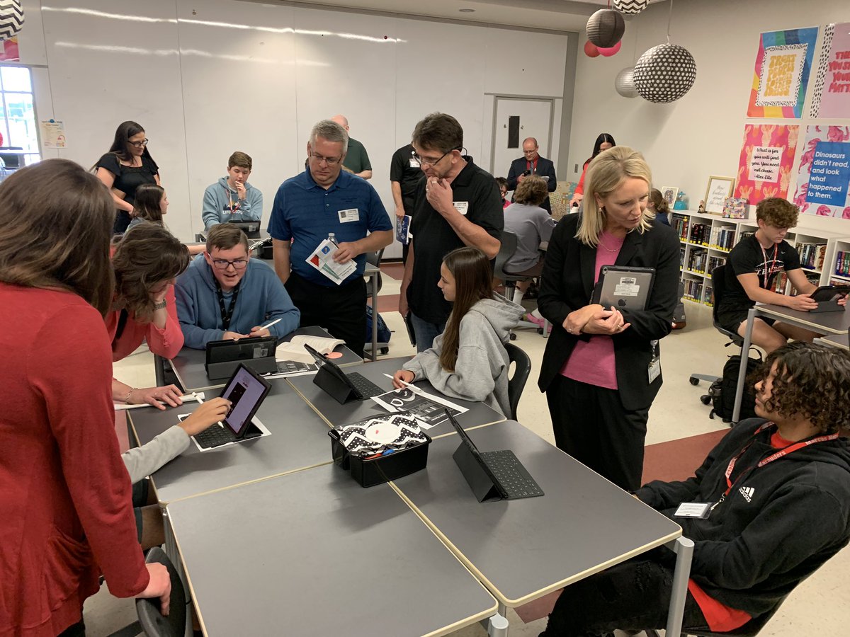 MHS9th's tweet photo. We are so proud of our students and teachers, @Katie_Bragg_MHS  @NikkiMinich and Mrs. Durvasula, for their enthusiasm in sharing how students and staff utilize technology daily. Thank you LISD One Vision Task Force for your time! @LewisvilleISD @loridrapp #OneLISD https://t.co/dvs69sjTTS