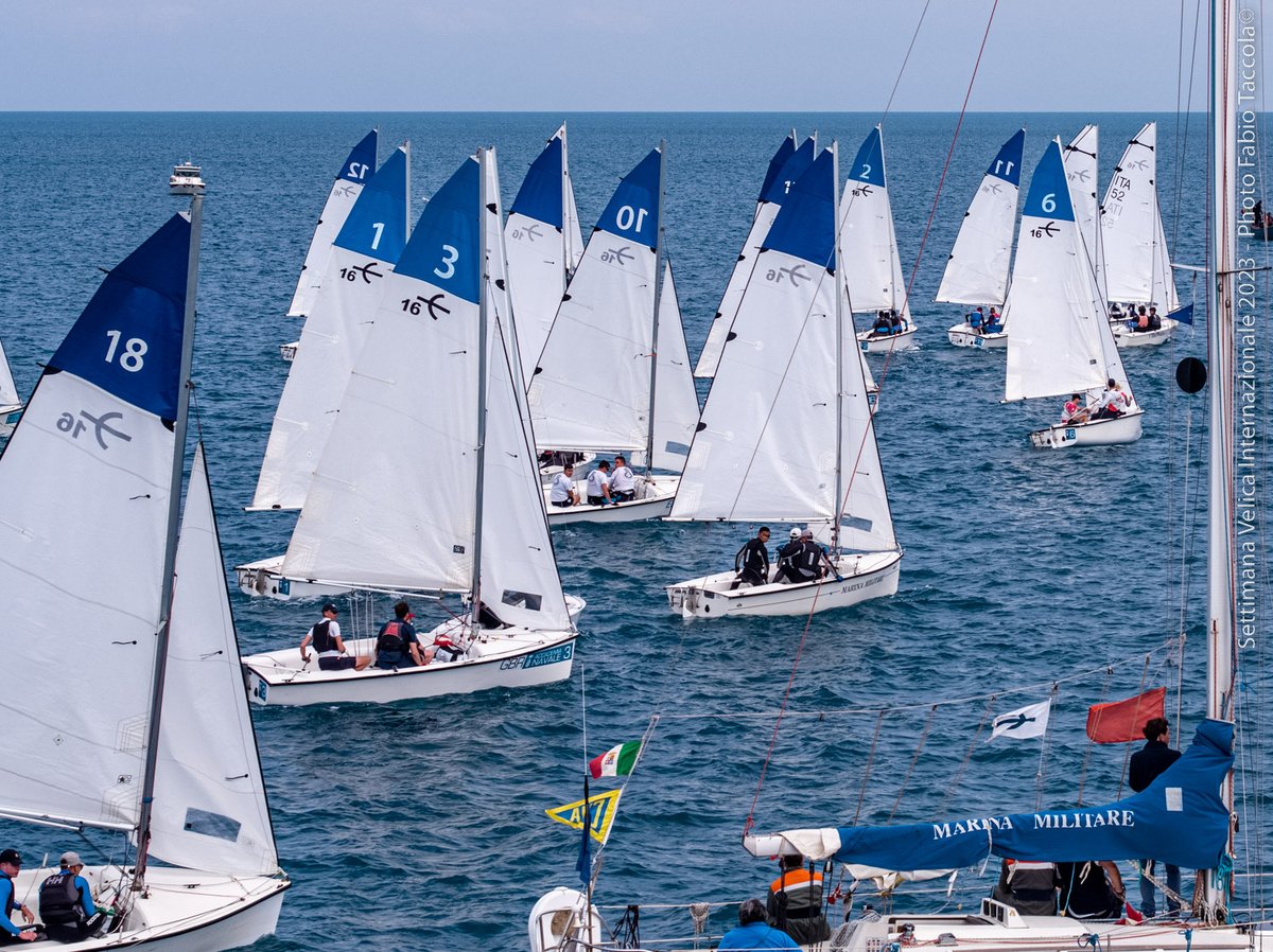 armada_ecuador's tweet photo. #Italia | El equipo de vela de la Escuela Superior Naval #ESSUNA participó en la “Regata de las Academias Navales 2023”. Está competencia fue organizada por la Academia Naval #Italiana 🇮🇹; y permitió fortalecer los lazos de fraternidad con las 24 Naciones participantes.
#Navy https://t.co/7gOycFoLAA