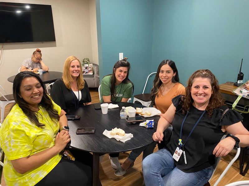 BPS_Beginners's tweet image. Teacher Appreciation Week continues in the Belleville Beginners PreK program! #bellevillebeginners #TeacherAppreciationWeek 

⏬Help us celebrate our Belleville PreK teachers in the comments below! ⏬