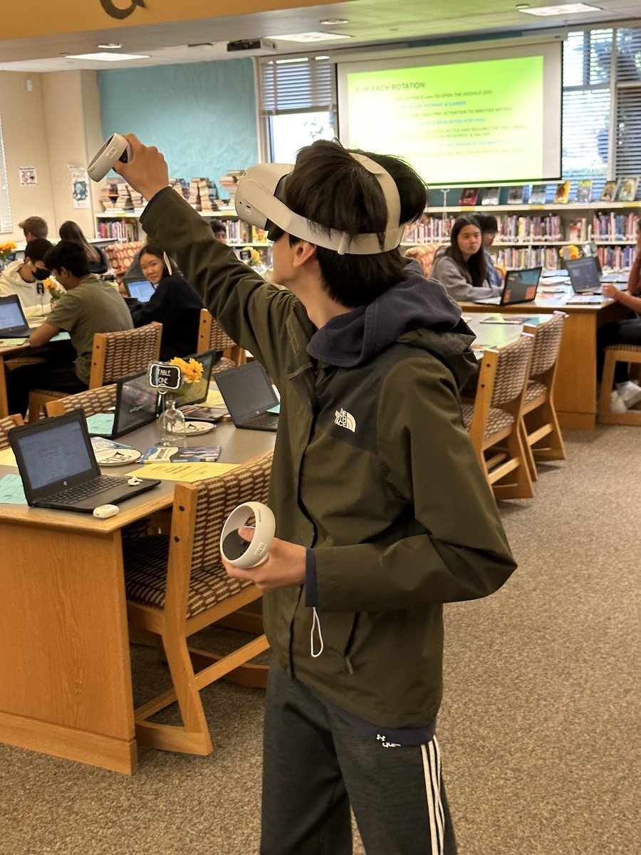 PowayCTE tweet media