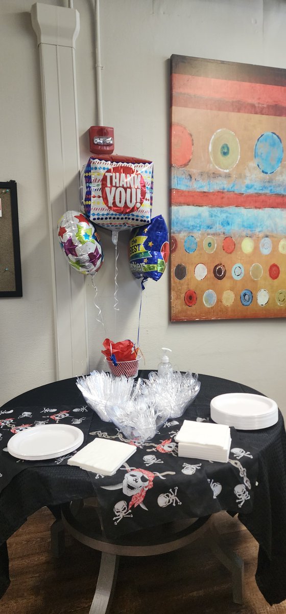 DrMutawally's tweet image. #Teachers, "buon appetito"! 

Thank you @PagePtsa for our #TeacherAppreciationWeek #lunch today! 

#DreamBIG #CafePasta #education @nagl