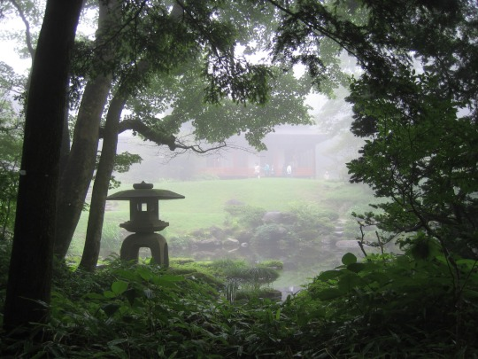 topycoore's tweet photo. Nikko Tamozawa Imperial Villa.

#japan #fog #pond #garden #nature https://t.co/eKtyrtYLpK