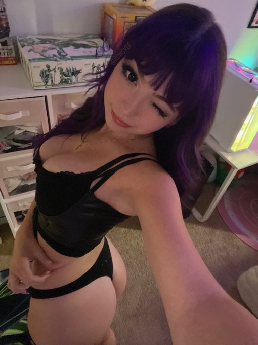 who needs a big titty goth gf ;3 https://t.co/lrScGOjOZ8<a href="/tag/marin"class="tags"><span>#marin</span></a>