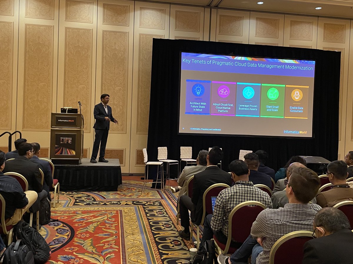 bigdatamom's tweet image. ⁦⁦@ppratik⁩ kicking off Cloud Mod Summit at #InformaticaWorld