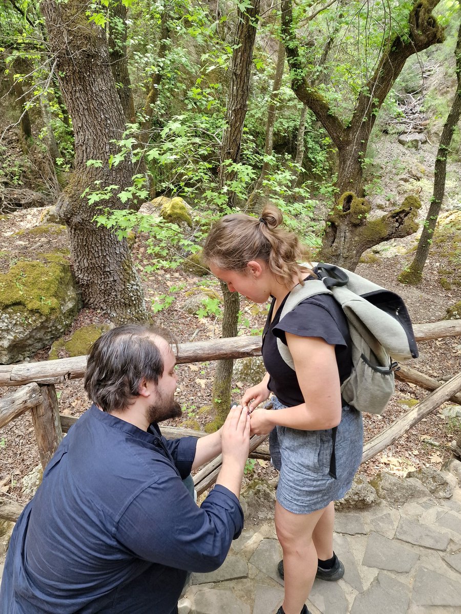 I normally dont post on twitter 

But i am engaged and found that special enough to share🥳