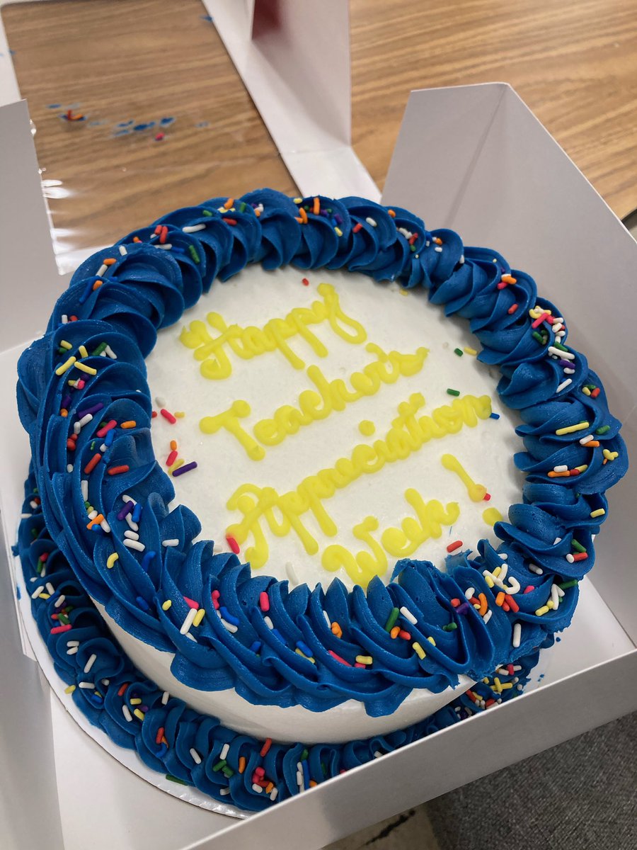 SlpThoman's tweet photo. Thank you, @BrustersIceCrea for the beautiful ice cream cake! https://t.co/5sfj00f7Ie