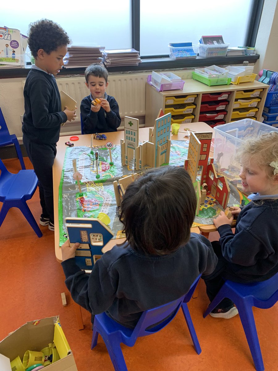aivalikli_ms's tweet photo. We’re looking at transport for the next couple of weeks in Junior Infants. Our focus this week is land transport. So far we’ve had lots of fun, cutting, printing and assembling in the various transport stations @followstannes https://t.co/1XuS876ZaM