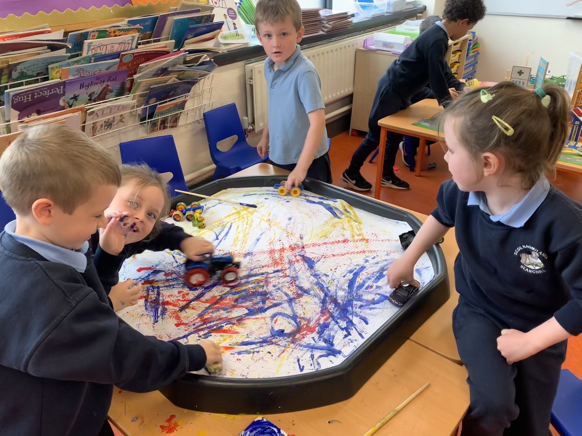 aivalikli_ms's tweet photo. We’re looking at transport for the next couple of weeks in Junior Infants. Our focus this week is land transport. So far we’ve had lots of fun, cutting, printing and assembling in the various transport stations @followstannes https://t.co/1XuS876ZaM