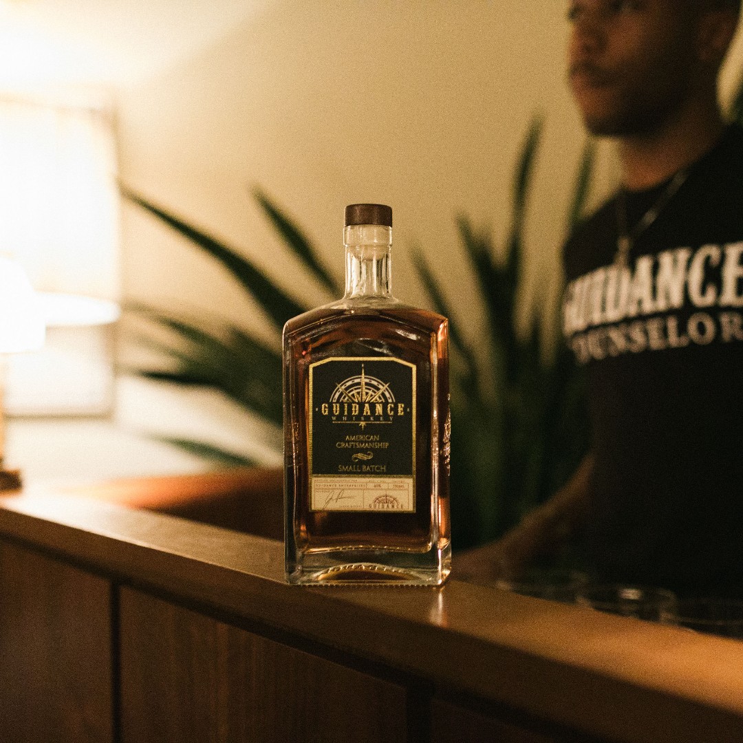 Nothing beats the thrill of cracking open a new bottle of whiskey and savoring the first sip. Let the adventure begin! 🥃🔥

.
.
.
#embraceguidance #whiskey #whiskeylover #guidancewhiskey #guidance #blackowned #buyblack #blackownedbusiness
