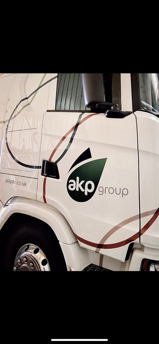 Thanks to <a href="/grssignscouk/">GRS Signs</a> for the first re band done on one of our lorries 😎 @ArundelKerrPots <a href="/humblepotatoco/">The Humble Potato Company</a> <a href="/edwards_1902/">Edwards 1902</a>