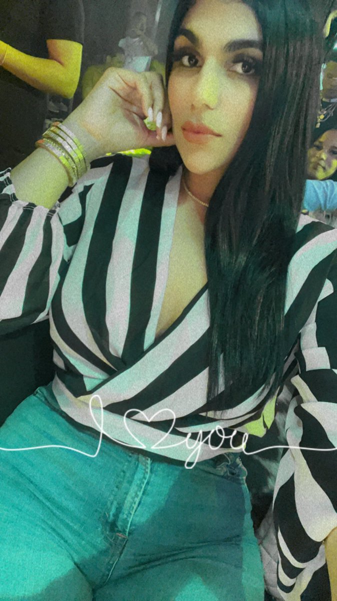 deyacintron's tweet photo. Sábado 💖 https://t.co/hxbphmXFGf
