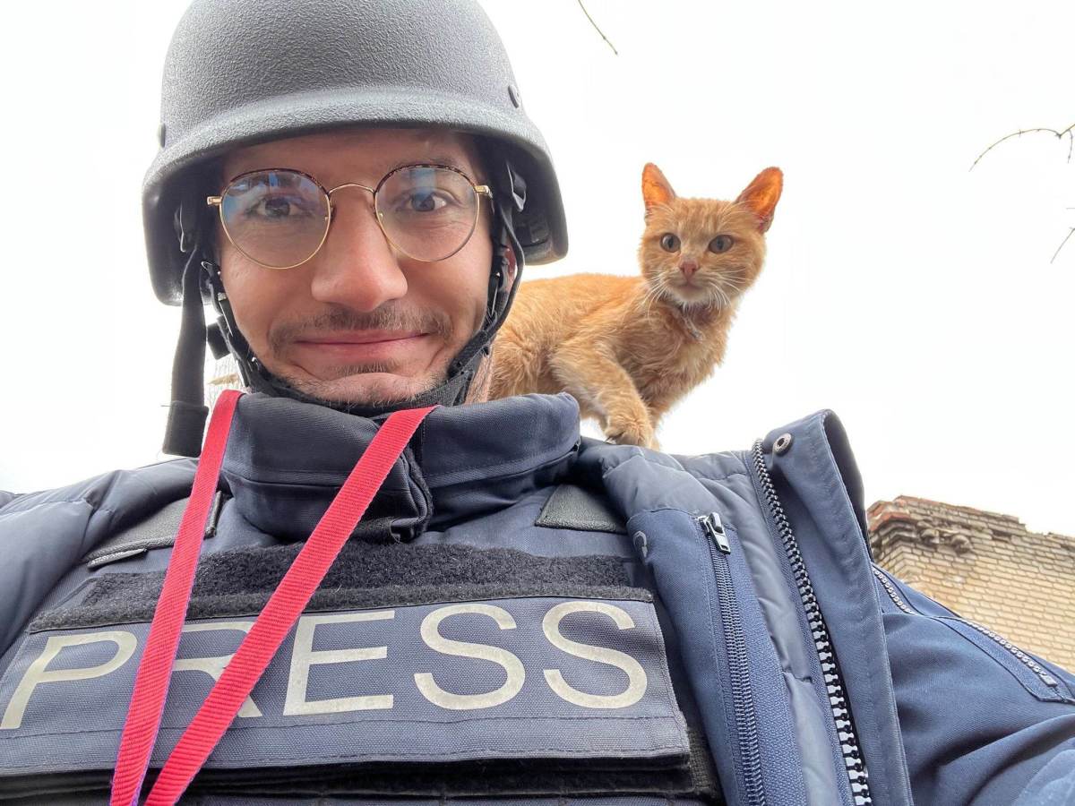 On lit leurs mots, on voit leurs images, on entend leurs voix.
Derrière chaque article et chaque reportage, il y a des femmes et des hommes qui risquent leur vie pour nous informer. Arman Soldin était un des leurs.
En pensée avec sa famille, ses proches, ses confrères de l'AFP.