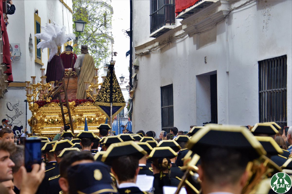 𝐕𝐨𝐥𝐯𝐞𝐫

@HdadSanEsteban 
@AgrupacionVR 

#SSantaSevilla23 #Sevilla #TDSCofrade #SanEsteban #SaludyBuenViaje #MartesSanto #VirgendelosReyes #pikaito3