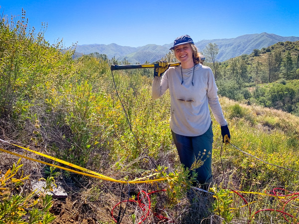 #TeamBedrock member Rachel Uecker started her journey at <a href="/ClemsonUniv/">Clemson University</a> as a masters student, but decided to stay on for her PhD! Learn more about her grad school journey in our new #BedrockTalks blog: criticalzone.org/bedrock/intere…
