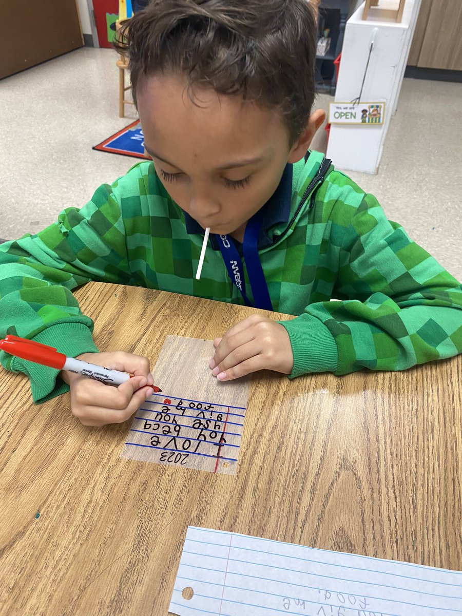 MsRojasBCE's tweet photo. Making Mother’s Day gifts have been the best craft we’ve ever done ❤️They love their mommy’s so much 🫶🏼 
Kindergarten has my heart forever! https://t.co/BBWipqaTEX
