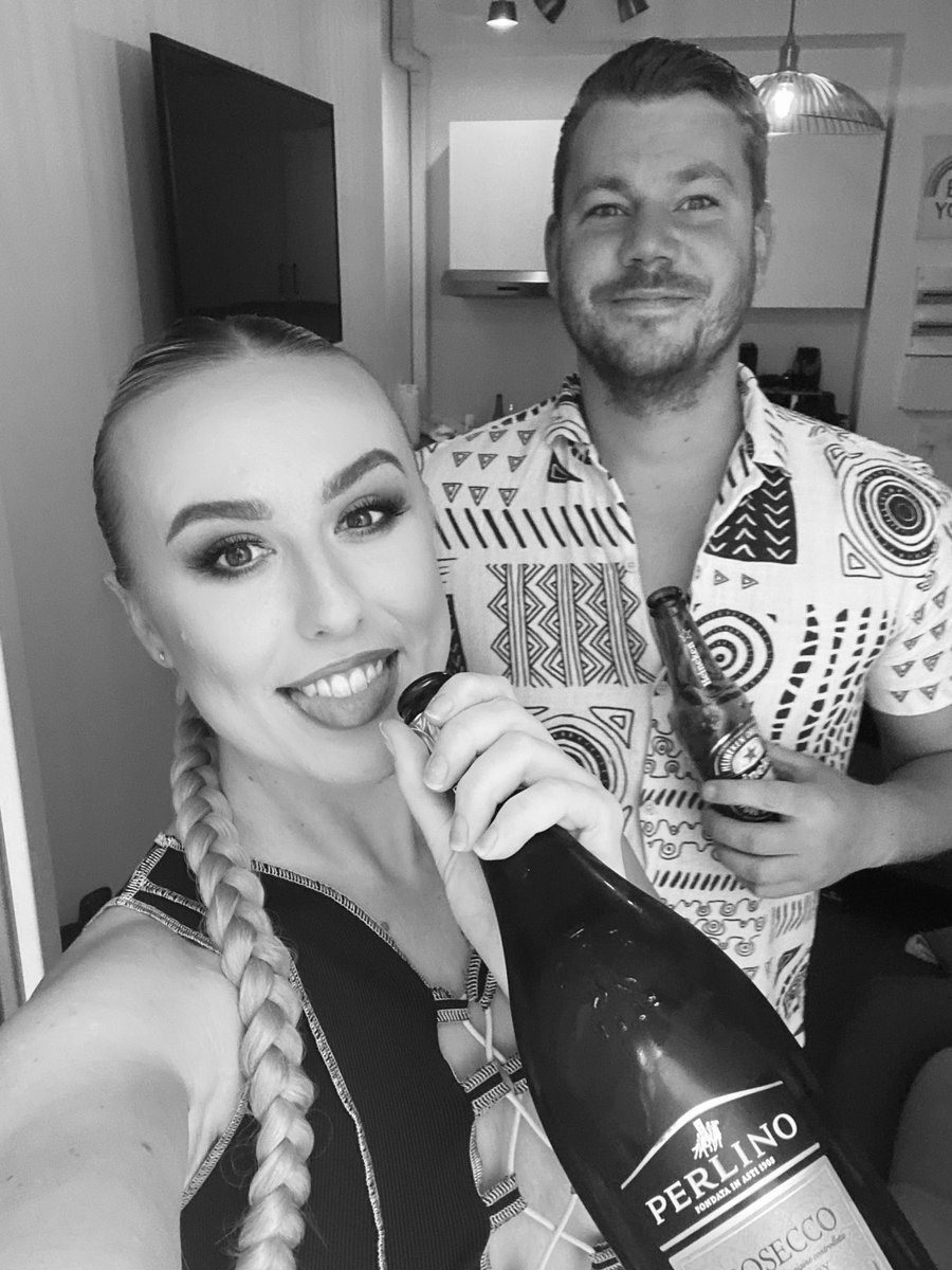 Kelly Harvey tweet media