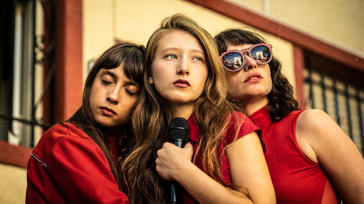 Marisol_Cambre's tweet photo. 🎭🎵🎬 Cinematique Abasto. Desde el sábado 13 de mayo a las 16 h, en la vereda de #Roseti (Gallo 760) #abasto #teatro #música #cine @AlternativaEsc https://t.co/w2CYGr6QOt https://t.co/00sbIq03Cz