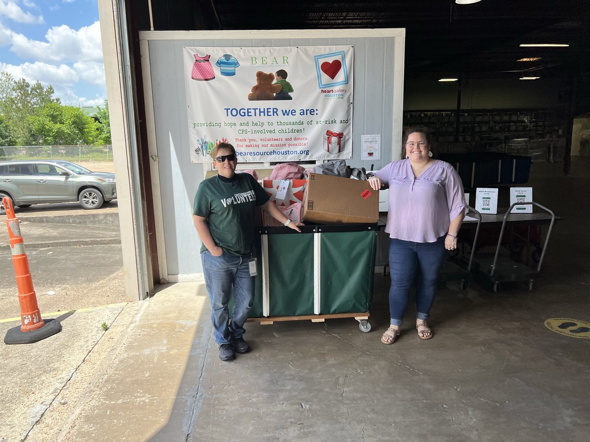A huge thank you goes out to Centurion Pipeline L.P. for their recent donation and contribution to BEAR's cause! Thanks to them, more kiddos will get BEAR Bags filled with the essential resources they need!

Thank you, Centurion Pipeline L.P., for making a difference! 💚🧸