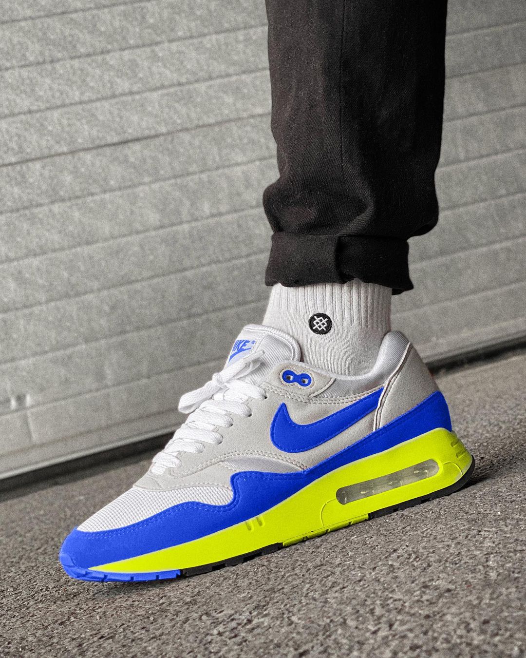 Aanpassingsvermogen etiquette Ontrouw Sneaker News on Twitter: "Nike Air Max 1 "3.26" ("Royal") mock-up 💭 Rumor  has it this pair will drop for Air Max Day 2024. https://t.co/BjBxN8HOOY" /  Twitter
