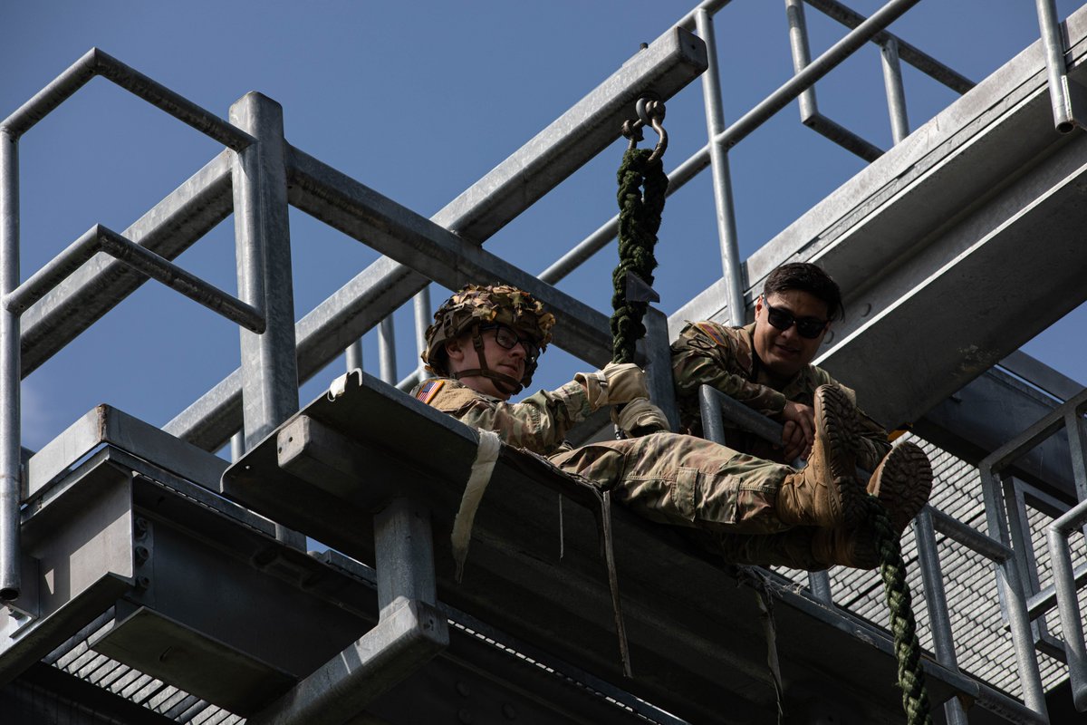 Did somebody say FRIES?? <a href="/101stAASLTDIV/">101st Airborne Div.</a> <a href="/FORSCOM/">FORSCOM 🇺🇸</a> <a href="/18airbornecorps/">XVIII Airborne Corps & Fort Bragg</a>