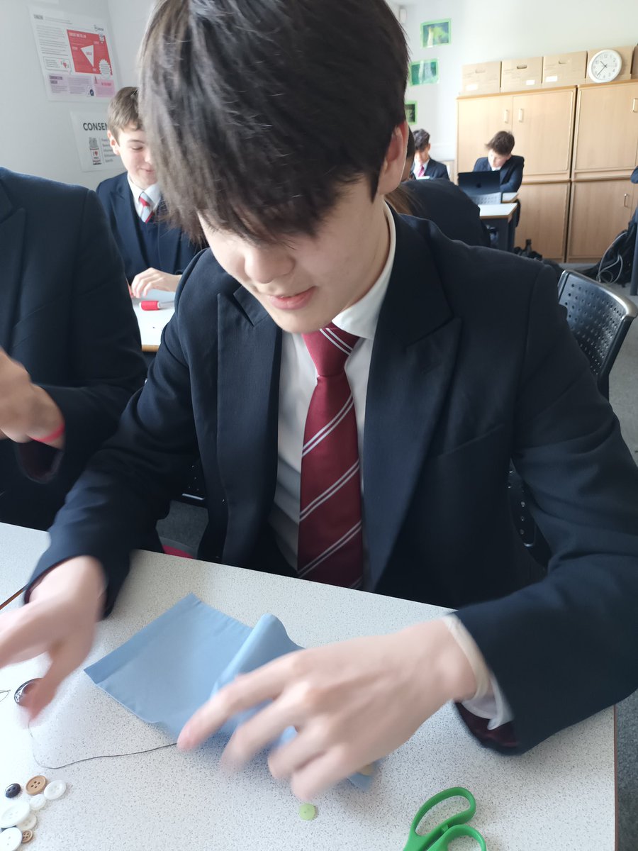 BromsEnrichment's tweet photo. Sewing skills being put to the test during our Fifth Form Life Skills session this afternoon. #BromsLifeSkills #BromsFifthForm https://t.co/MrMohTC1XW