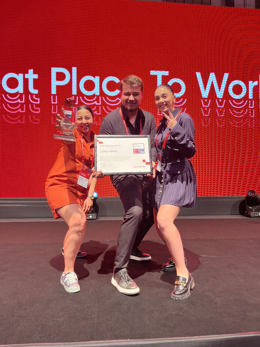 LatroKimya's tweet photo. Latro Kimya olarak, işyeri kültüründe küresel otorite olan Great Place to Work'ün 2023 En İyi İş Yeri Listesi'ndeyiz! Kolektif yönetim anlayışına ve insan odaklı yaklaşıma sahip, otonom bir yönetim modeliyle çalışmalarımızı sürdürmeye devam edeceğiz. 

#wearegreat #gptw @GPTW_TR https://t.co/CY1pCnYlZD