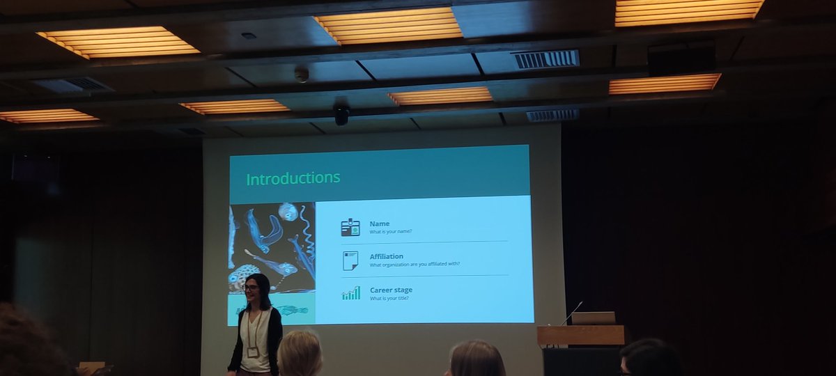 LFC46LISBON's tweet photo. In the Early Career Event @marta__moyano talked about social media and #sciencecomunication #LFC46 https://t.co/JTHdwOwhiv