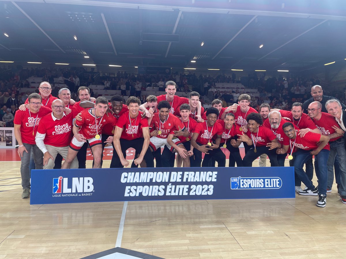 🏆 Les Espoirs de Cholet Basket, champions de France pour la 8e fois (record LNB), honorés à la Meilleraie !