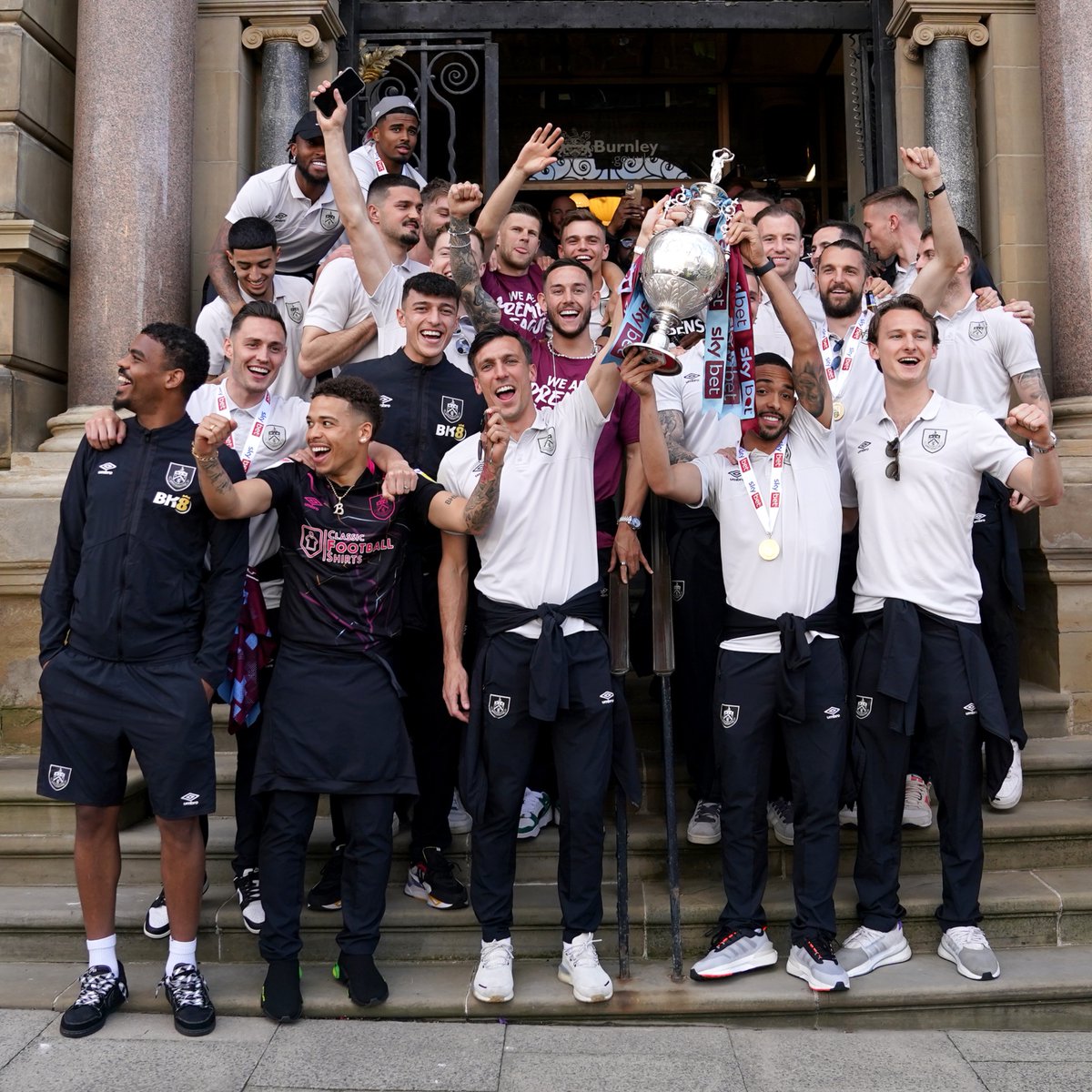 Burnley FC tweet media