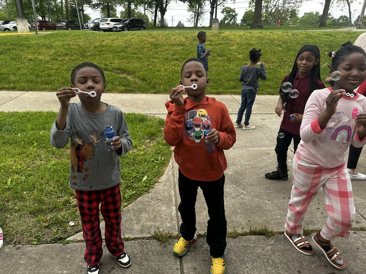 Casie Olson tweet media