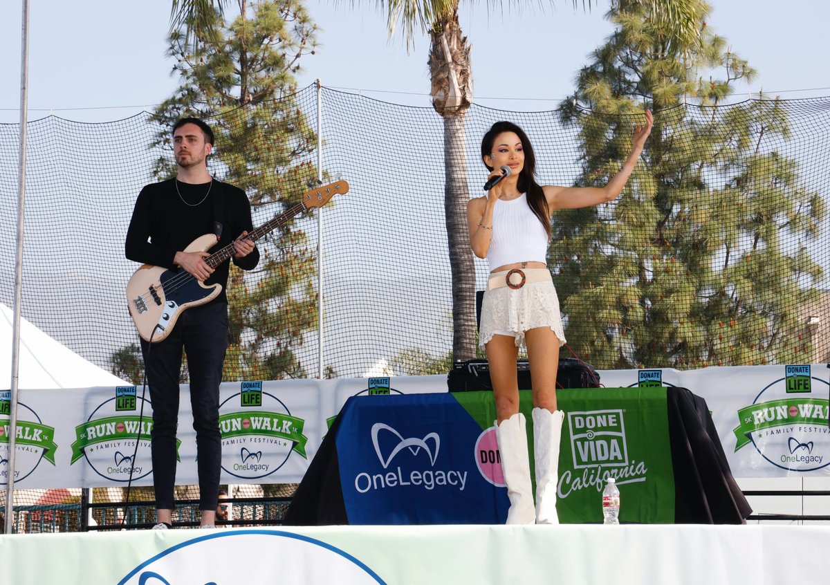 More moments from the show ❤️ @DonateLifeRW @UCLAHealth