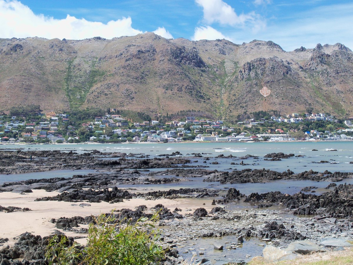 Gordon's Bay from Harbour Island
#GordonsBay #HarbourIsland #CapeTown