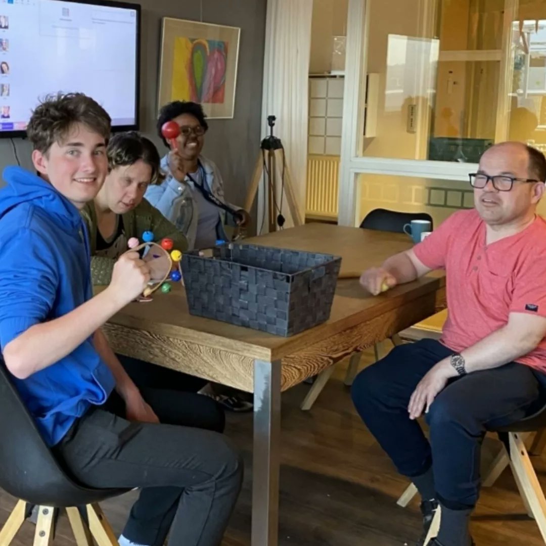 Stichting Present tweet media