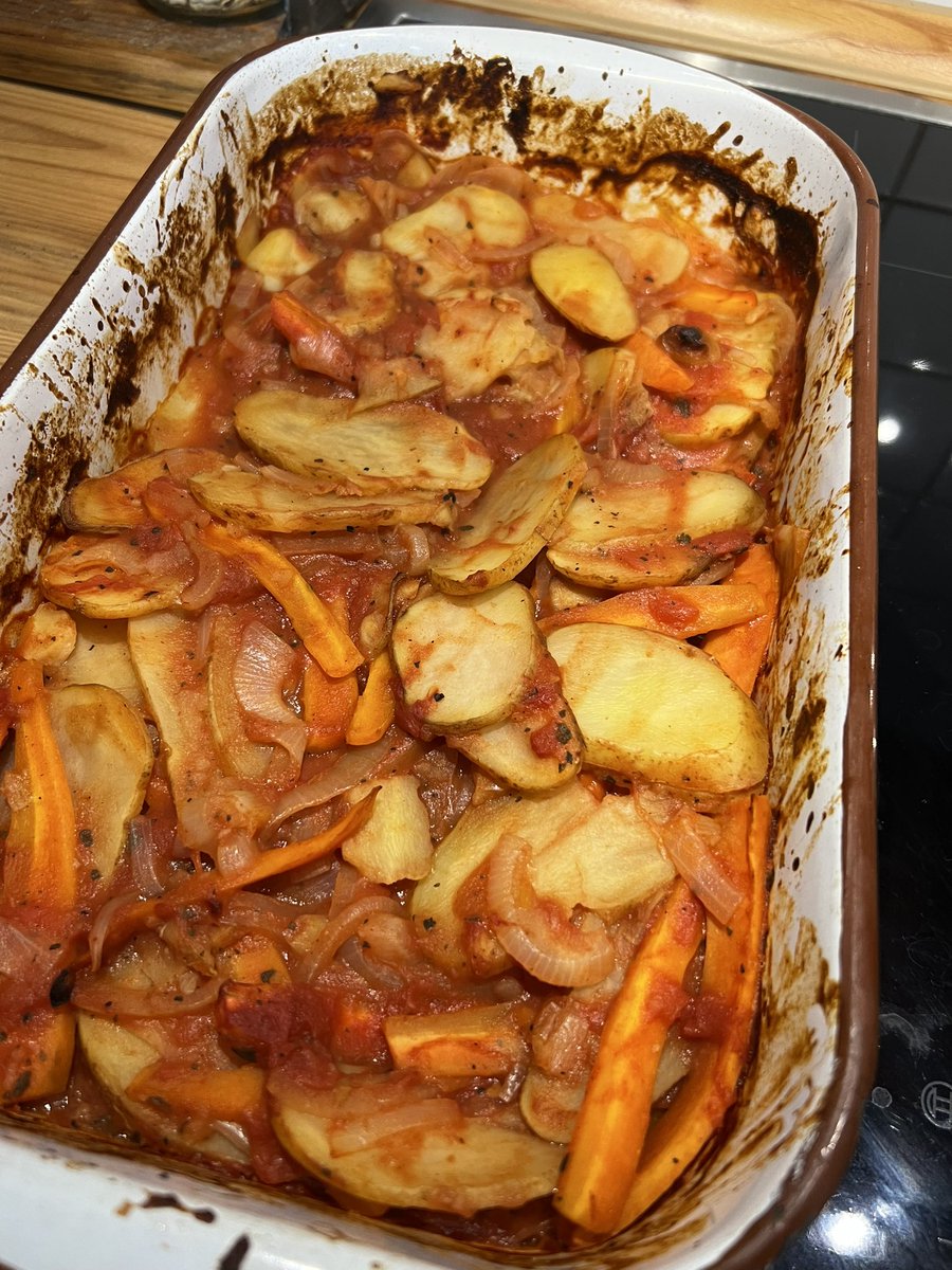 Hello <a href="/KathyBurke/">Kath 💙🙀🇪🇺✊🏾</a>, I finally got him indoors to listen to you on <a href="/OffMenuOfficial/">Off Menu with Ed Gamble and James Acaster</a> and so today he made some sort of version of Kath’s continental potatoes. Thank you to everyone involved for the laughs and the tasty potatoes.