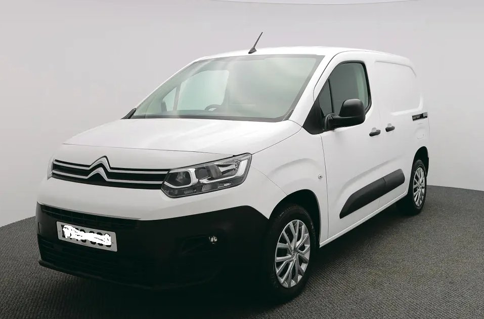 Need to trace a white Citroen van, PX69OME might have motorway  highway markings on the rear. It hit a car with my daughter and her boyfriend in Oundle, near the marketplace  at 7:09 pm and then drove off.  with Looks like the one in the picture below, Thanks pls RT