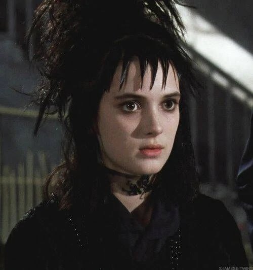 Jenna Ortega will officially play the daughter of Lydia, the character played by Winona Ryder in the original movie, in ‘BEETLEJUICE 2.’