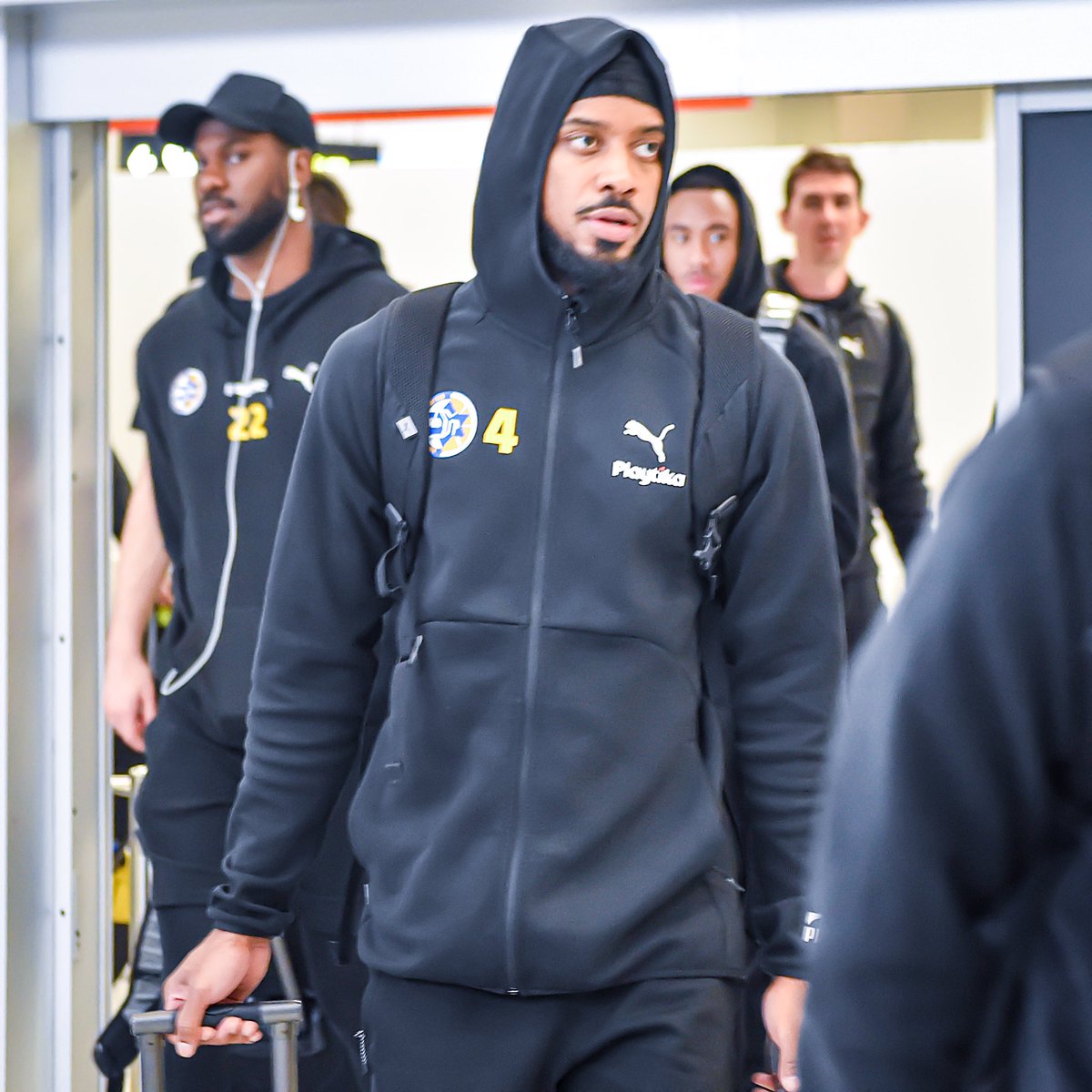 thesportsrabbi's tweet photo. MACCABI HAVE LANDED!๐ฌ๐ก
#SRMonaco https://t.co/Y3sEm3hIh3