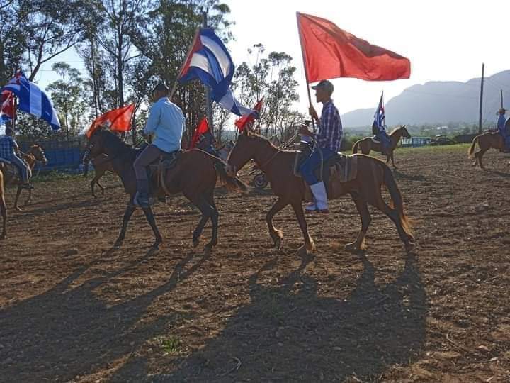 NiosvaniC's tweet photo. En saludo al Aniversario 62 de la Constitución de la Asociación Nacional de Agricultores Pequeños  y el 65 del Congreso Campesino en Armas se celebra en la Cooperativa de Créditos y Servicios  Menelao Mora en #Guane #PinardelRío el Acto Provincial
#CubaVive 🇨🇺 https://t.co/v5Z8W89DtN