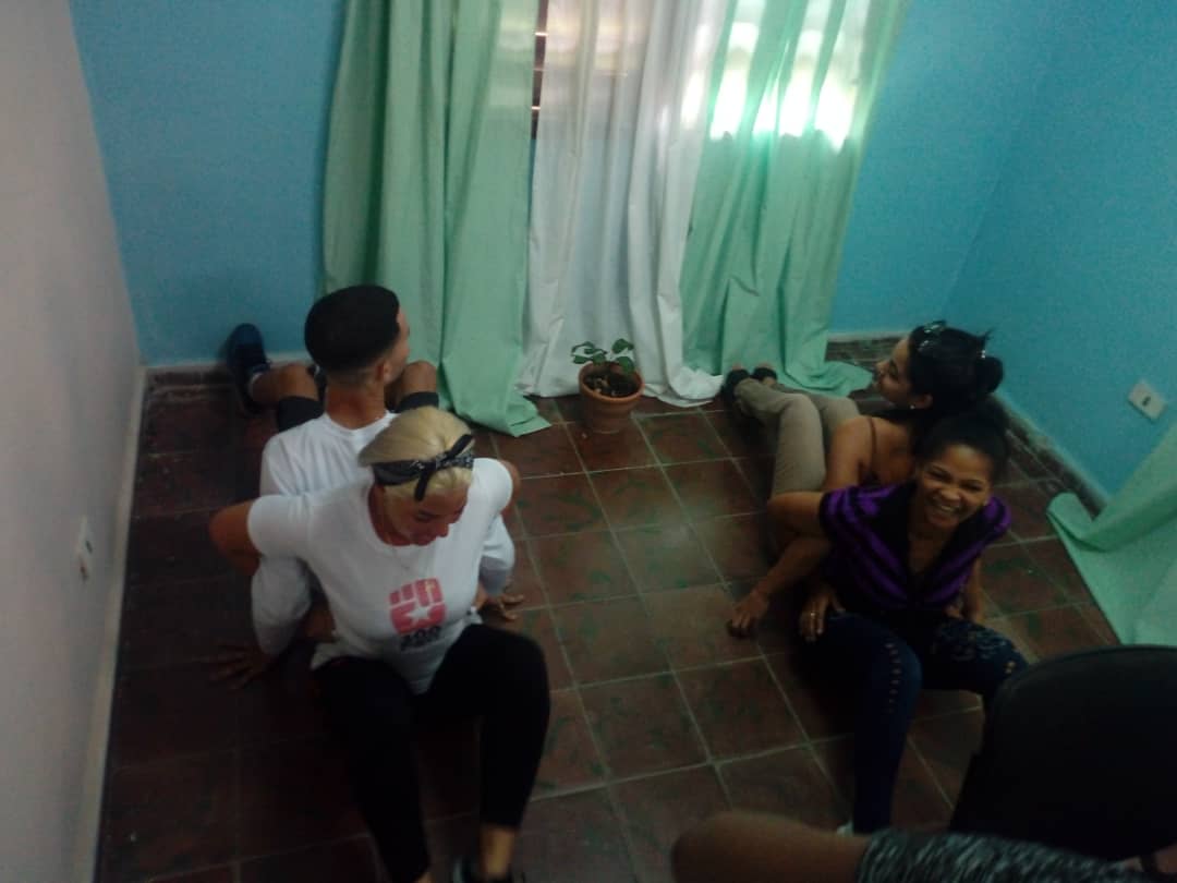 Desde el Comité Municipal d la UJC en la #IslaDeLaJuventud se sostiene intercambio del Buró Municipal, organizaciones estudiantiles movimientos juveniles y funcionarios con la Corresponsal d la ACN y el del Juventud Rebelde del territorii #UnaMejorJuventud #VivaCuba #UJCdeCuba