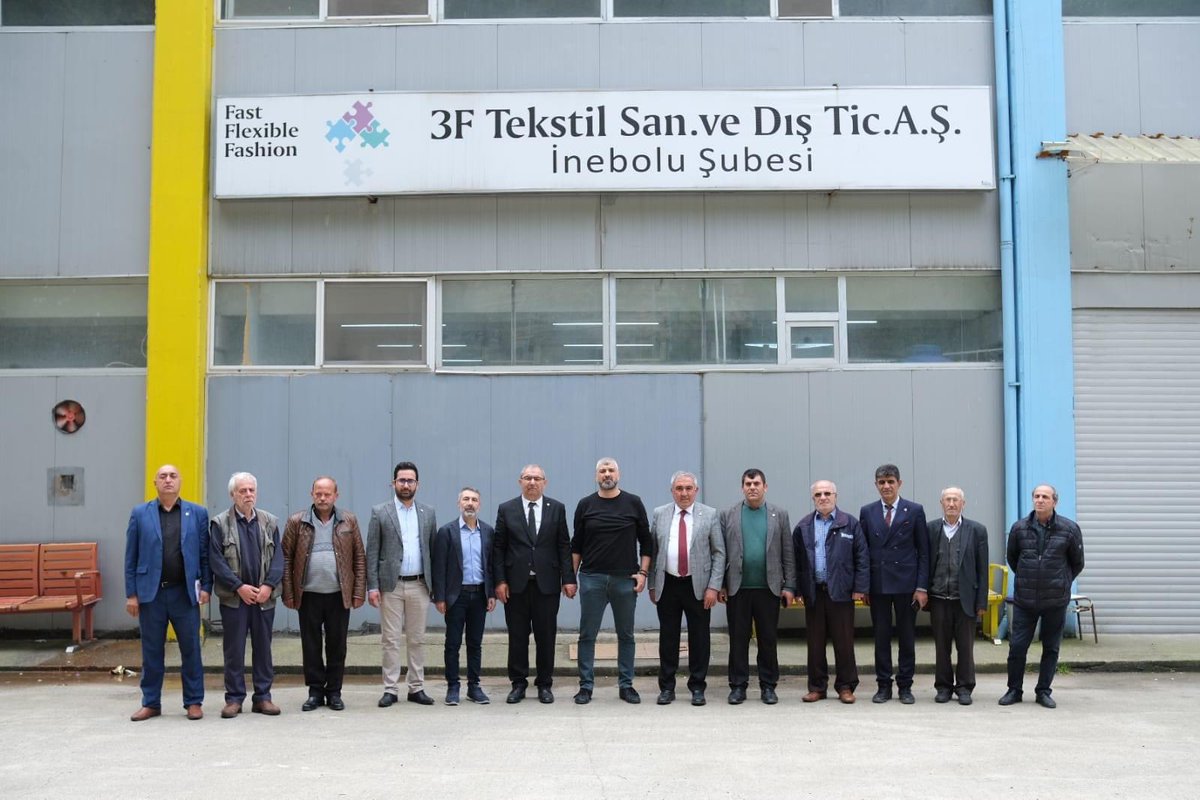 İnebolu'dayız.

3F Tekstil firmasını ziyaret ederek, firma yöneticileri ve tekstil işçilerimizle bir araya geldik. 14 Mayıs seçimlerinde oylarına talip olduk.

İlgileri ve nezaketleri için teşekkür ediyorum.