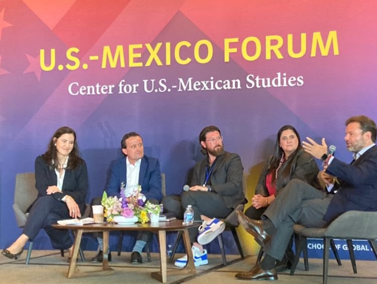 Shared Panel “Soccer as the New frontier of North American Integration”, with great leaders invited by The Center for U.S.-Mexican Studies and Rafaél Fernández. Soccer has the potential we need to ignite change in our country in many domains. Best is yet to come 👊