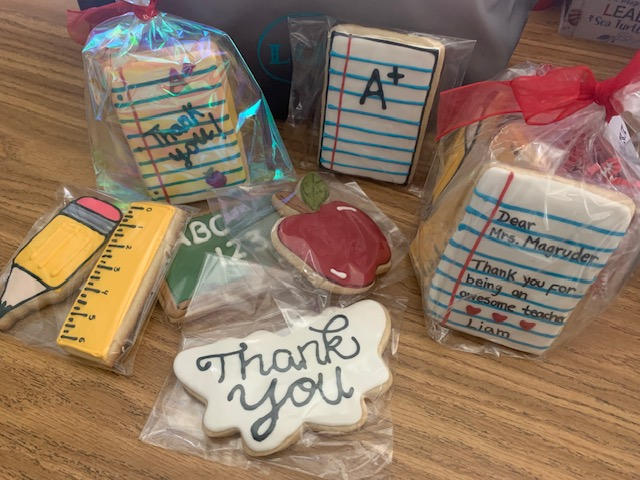 Thank you LGE for the lunch bag! Thank you Liam for the adorable cookies! Feels great to be so appreciated! #TeacherAppreciationWeek <a href="/lgeseaturtles/">Lavern Gaynor Elementary</a>