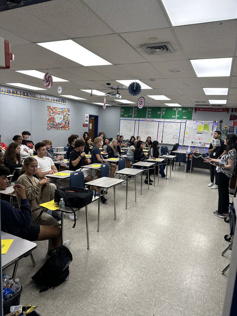 CoachAbbey1982's tweet photo. Round 2! US History students attending our second boot camp to prepare for the EOC tomorrow. So proud of our students - over 150 of them each session came out to review with our phenomenal staff! #theroadto90 @SharksSrhs @CastellaAlli @MrTorresFrank https://t.co/wJa81QBi70