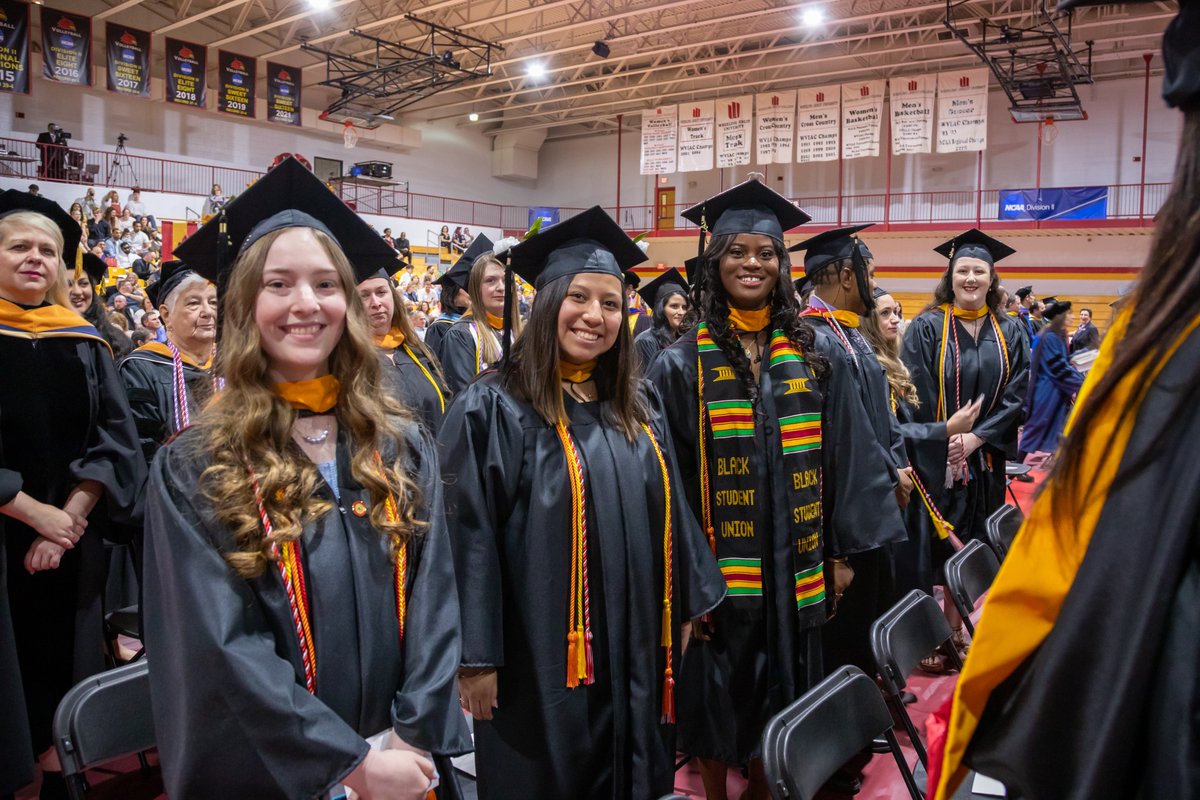 WheelingU54's tweet photo. 🖤❤️🎓Let’s hear it for the class of 2023! Welcome to the #CardinalForLife family! https://t.co/FUZx9bkCmO